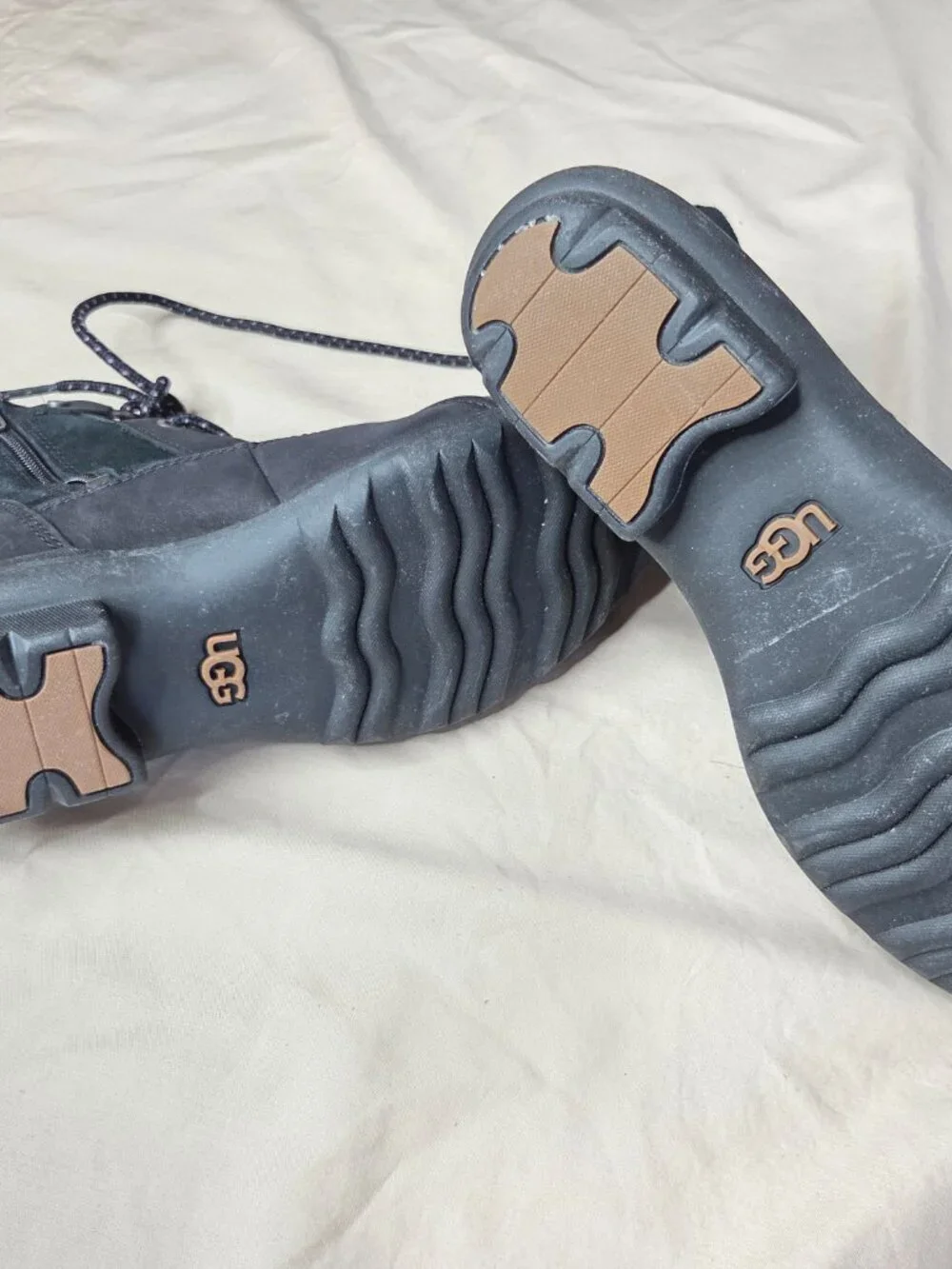 UGG - Women's Hapsburg Duck Rain and All Weather Boots - Size 8.5